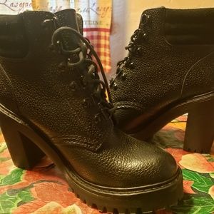 Persephone Dr. Martens